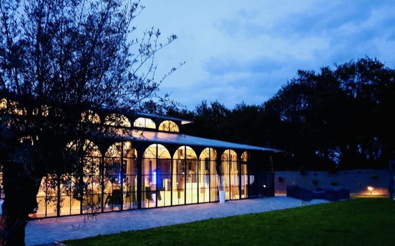 Arches de la Ria salle éclairé de nuit